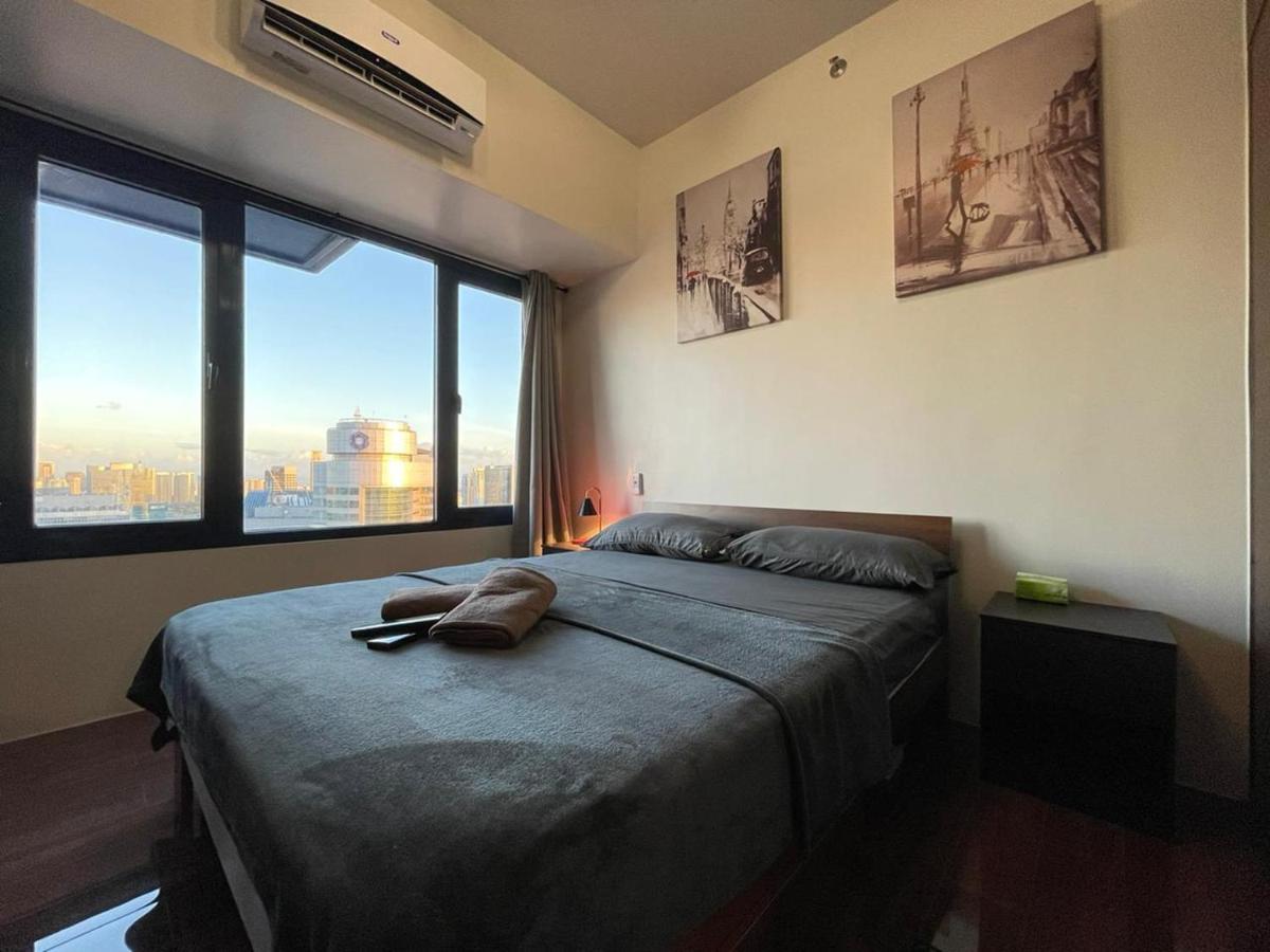 Amazing View Makati Elegant Flat 400Mb Internet Apartment Manila Exterior photo